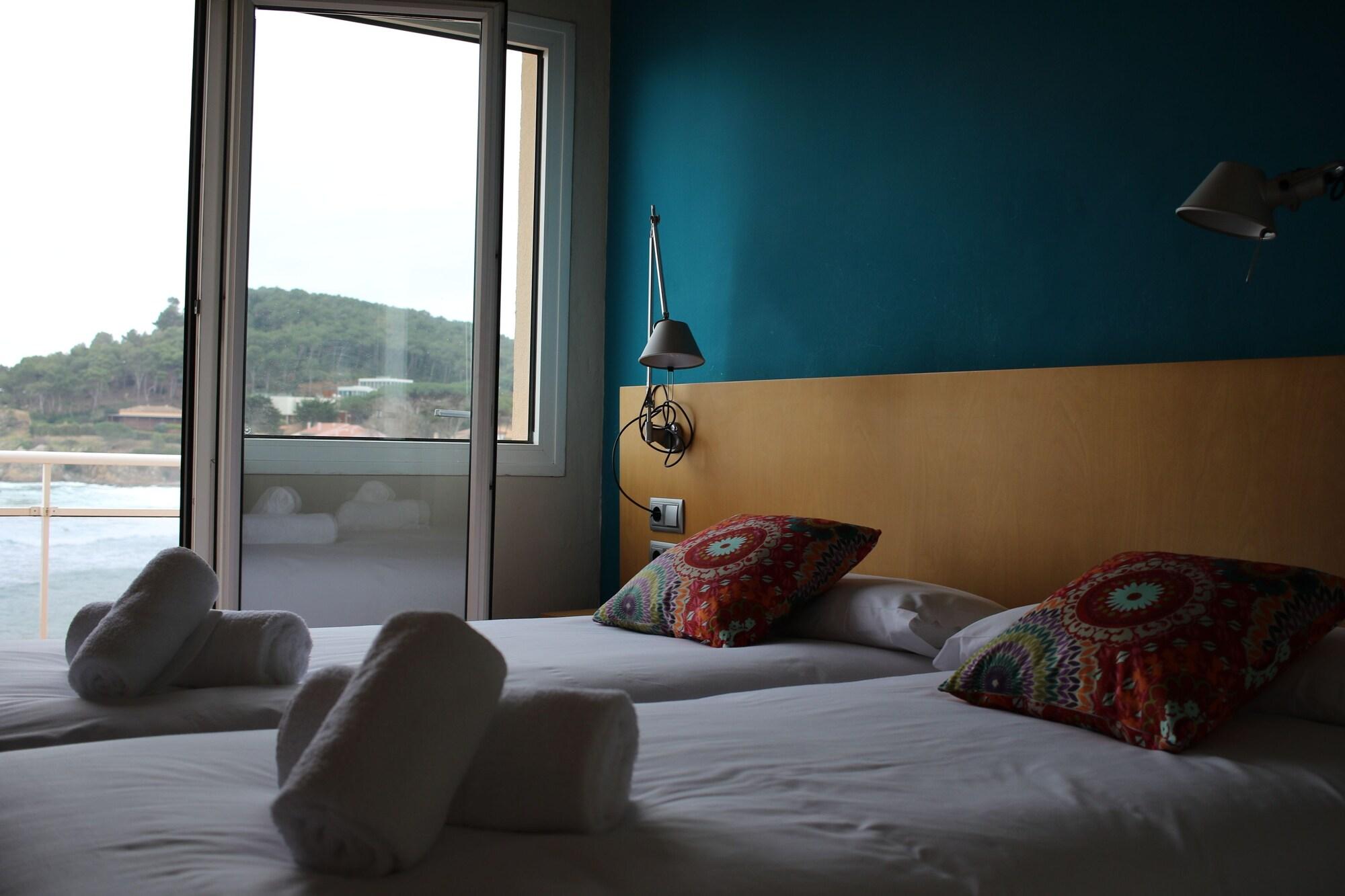Hostal La Fosca Паламос Экстерьер фото