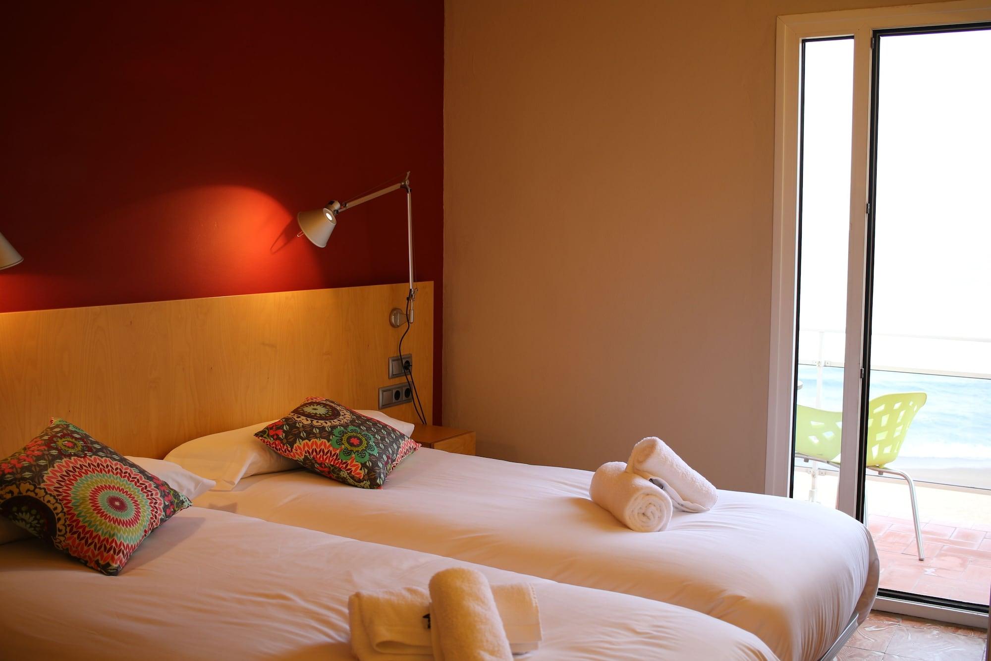 Hostal La Fosca Паламос Экстерьер фото