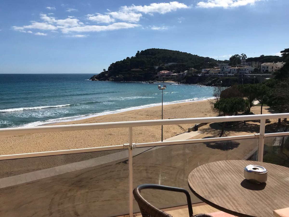Hostal La Fosca Паламос Экстерьер фото
